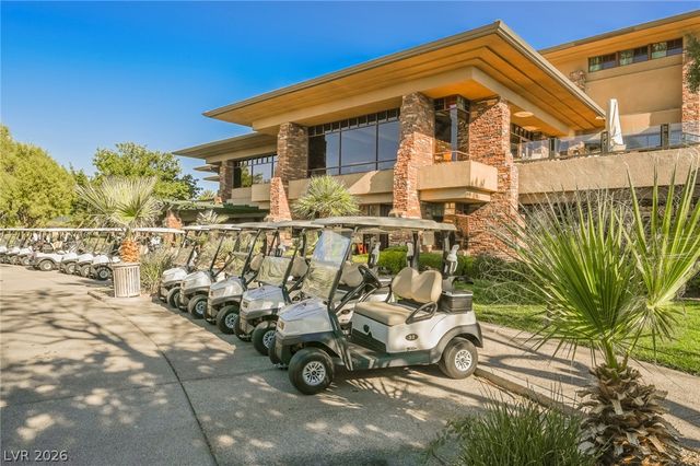 2062 Country Cove Court, Las Vegas, NV 89135