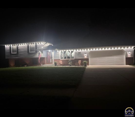 4211 SE Colorado AVE, Topeka, KS 66609