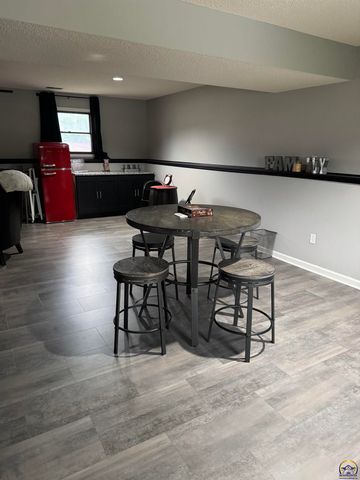 4211 SE Colorado AVE, Topeka, KS 66609