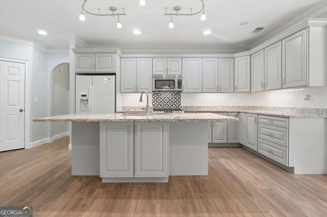 5369 Secretariat Lane, Sugar Hill, GA 30518