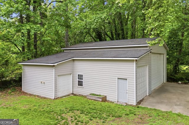 5369 Secretariat Lane, Sugar Hill, GA 30518