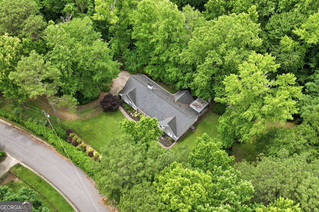 5369 Secretariat Lane, Sugar Hill, GA 30518