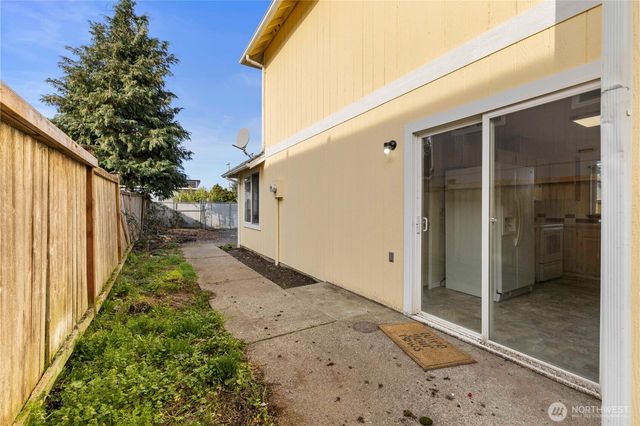 209 S Cedar Street, Buckley, WA 98321