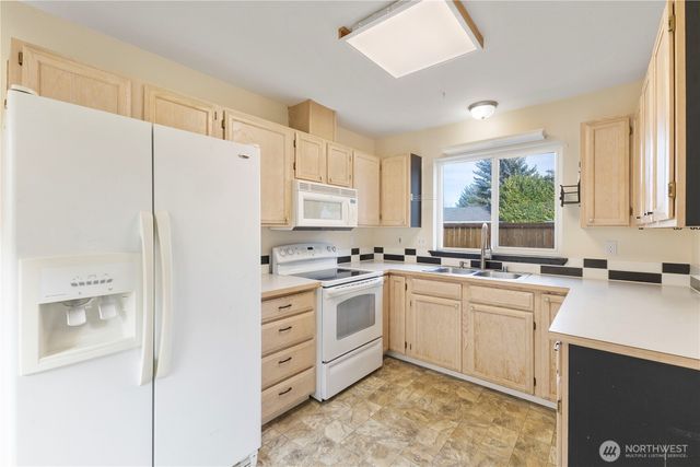 209 S Cedar Street, Buckley, WA 98321