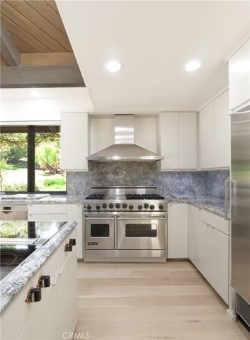 57 Saddleback, Rolling Hills, CA 90274