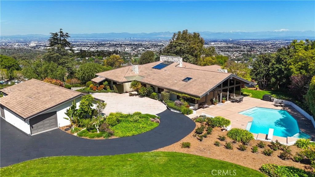 57 Saddleback, Rolling Hills, CA 90274