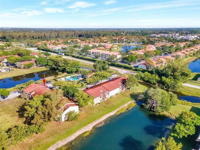 1167 N Benoist Farms Road 105, West Palm Beach, FL 33411