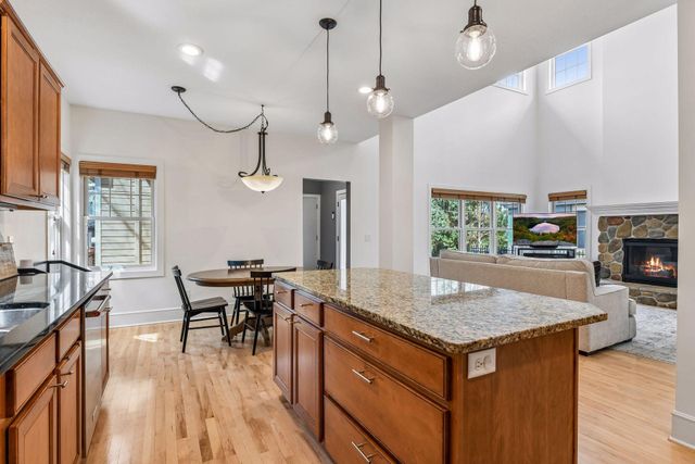 2008 Laurel Avenue W, Minneapolis, MN 55405