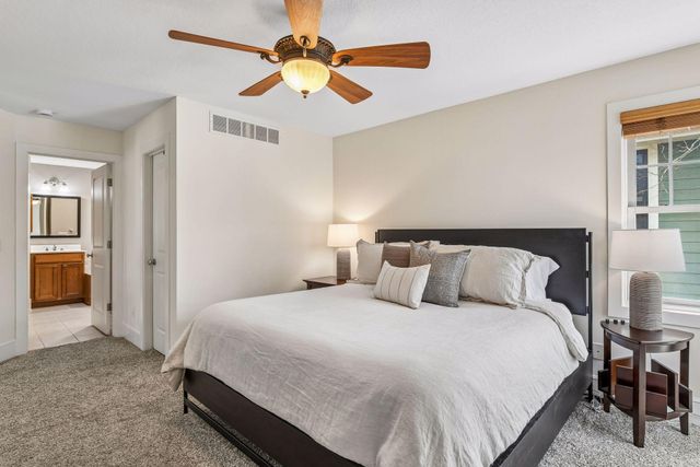 2008 Laurel Avenue W, Minneapolis, MN 55405