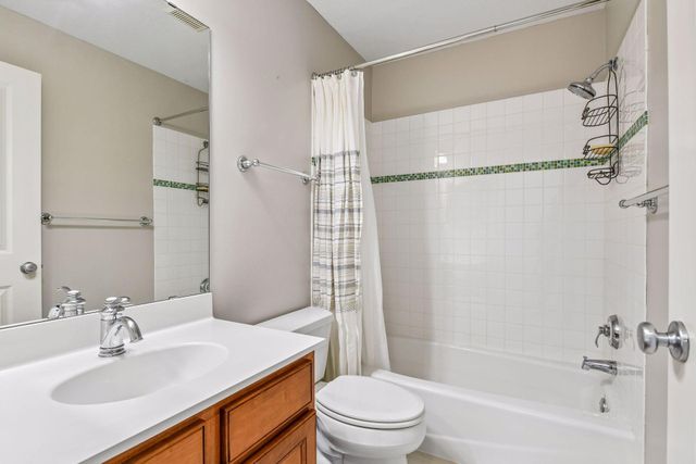 2008 Laurel Avenue W, Minneapolis, MN 55405