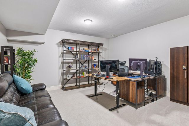 2008 Laurel Avenue W, Minneapolis, MN 55405