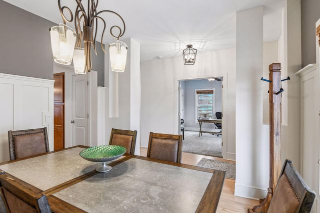 2008 Laurel Avenue W, Minneapolis, MN 55405