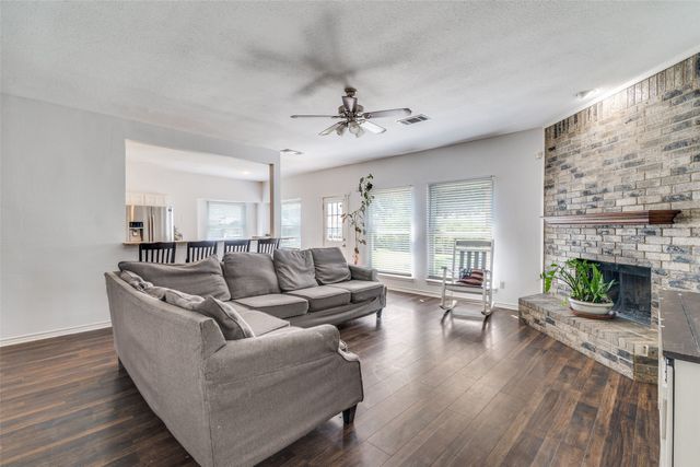 8321 Bristol Court, Rowlett, TX 75089