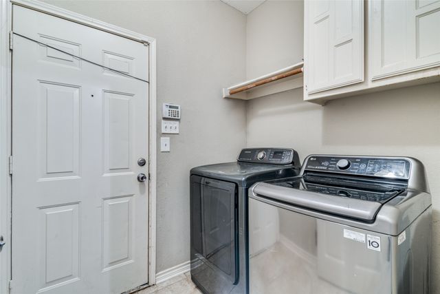 8321 Bristol Court, Rowlett, TX 75089