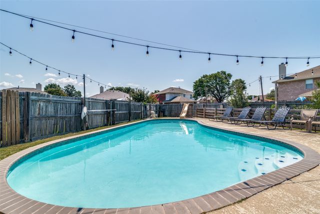 8321 Bristol Court, Rowlett, TX 75089