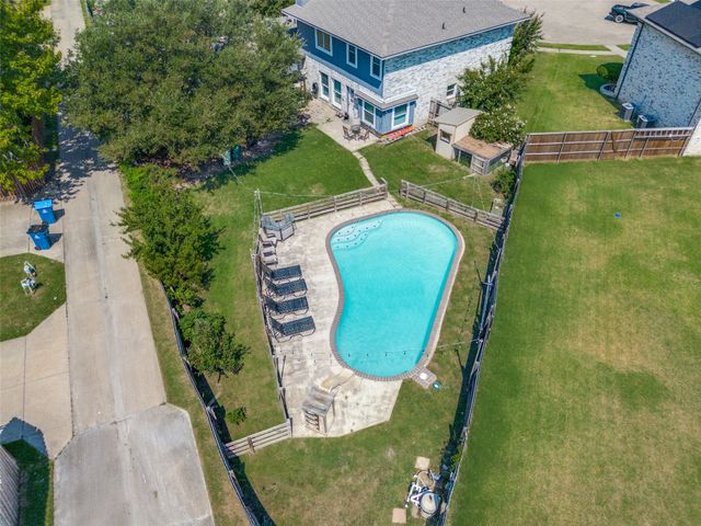 8321 Bristol Court, Rowlett, TX 75089