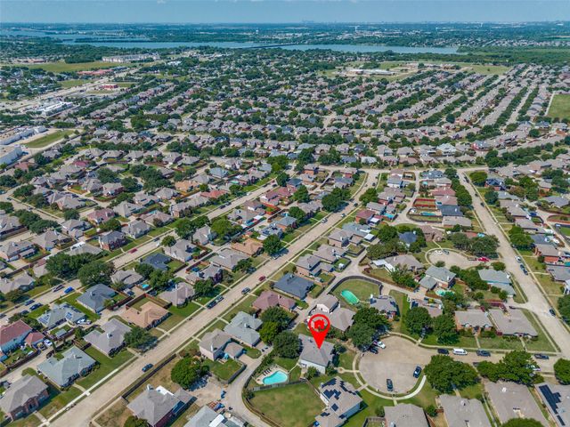 8321 Bristol Court, Rowlett, TX 75089