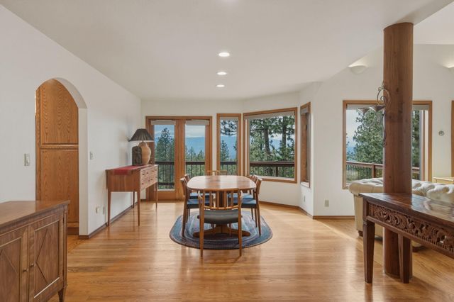 2889 NW Starview Drive, Bend, OR 97703