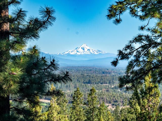 2889 NW Starview Drive, Bend, OR 97703