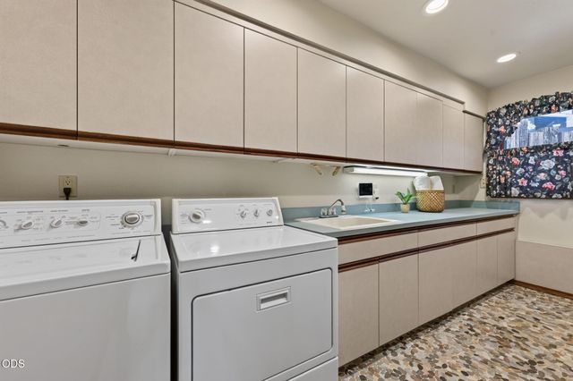 2889 NW Starview Drive, Bend, OR 97703