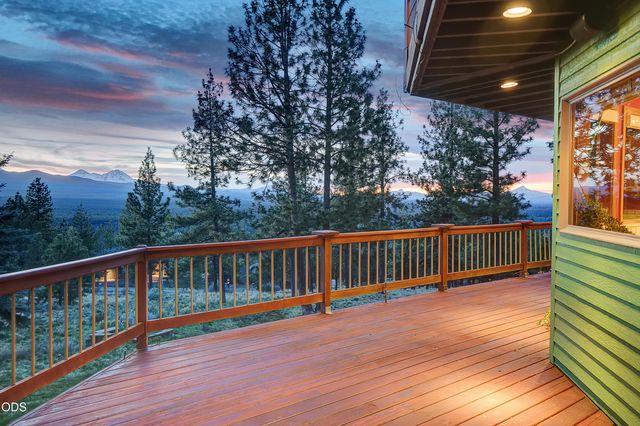 2889 NW Starview Drive, Bend, OR 97703