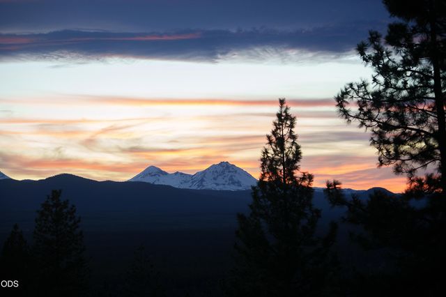 2889 NW Starview Drive, Bend, OR 97703