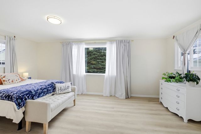 353 E Norman Lane, Wheeling, IL 60090