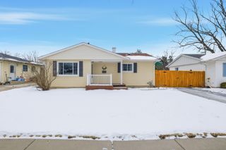 353 E Norman Lane, Wheeling, IL 60090