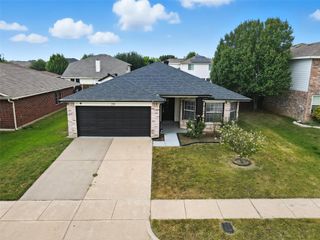 219 Hilltop Drive, Justin, TX 76247