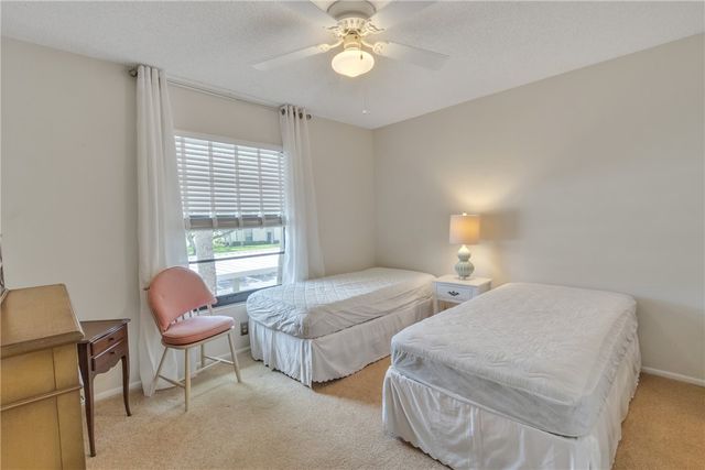 18 Plantation Drive 204, Vero Beach, FL 32966
