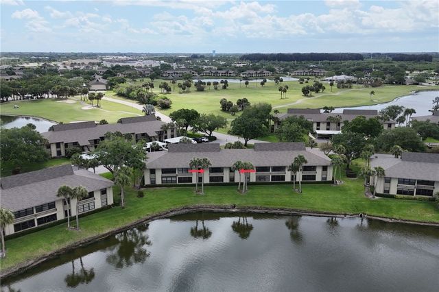 18 Plantation Drive 204, Vero Beach, FL 32966