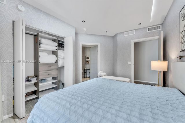 801 S Miami Ave 1805, Miami, FL 33130