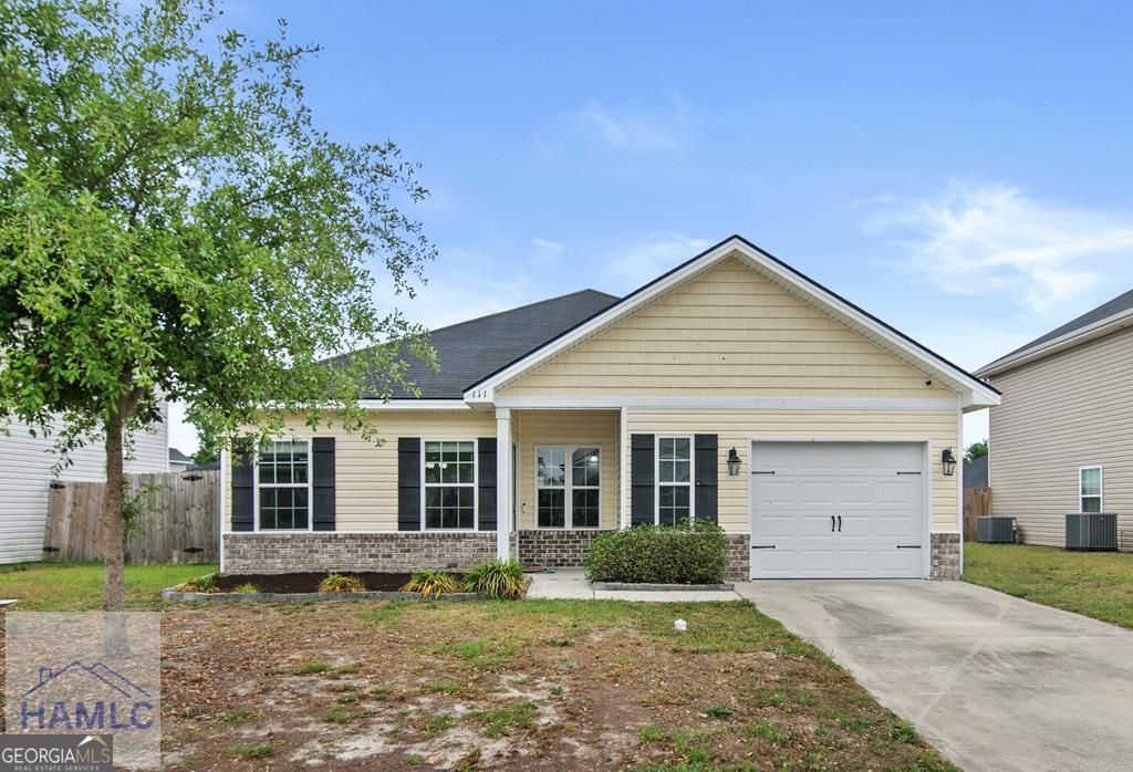111 Brasher Drive, Hinesville, GA 31313