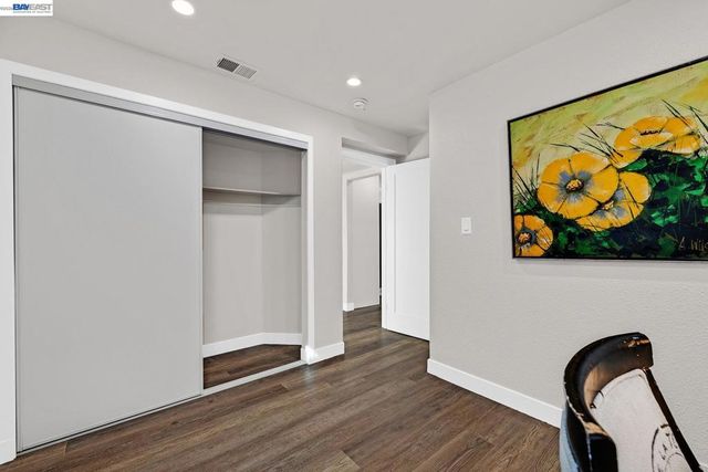 1515 Center St, Oakland, CA 94607