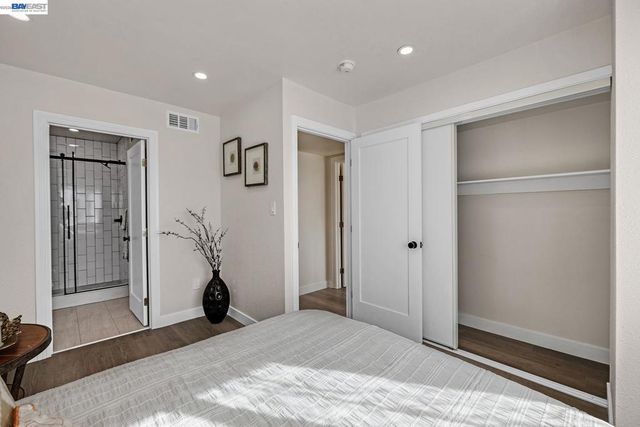 1515 Center St, Oakland, CA 94607