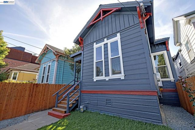 1515 Center St, Oakland, CA 94607