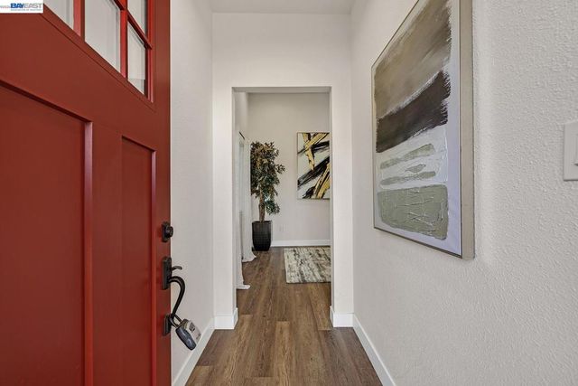 1515 Center St, Oakland, CA 94607