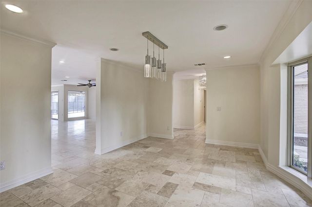 9911 Cedarhurst Drive, Houston, TX 77096