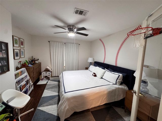 9911 Cedarhurst Drive, Houston, TX 77096