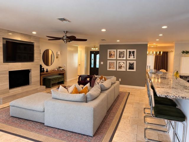 9911 Cedarhurst Drive, Houston, TX 77096