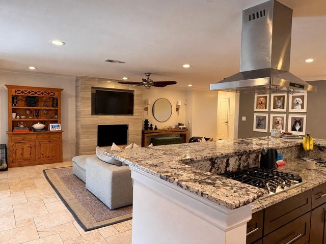 9911 Cedarhurst Drive, Houston, TX 77096