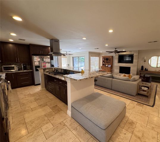 9911 Cedarhurst Drive, Houston, TX 77096