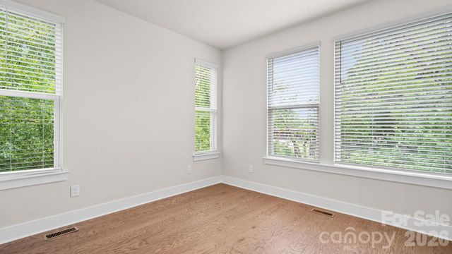 5003 York Park Lane, Charlotte, NC 28217