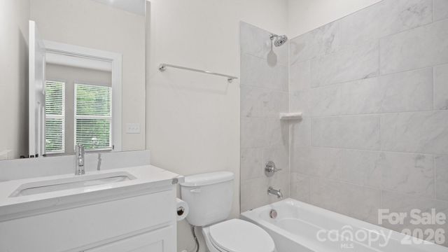 5003 York Park Lane, Charlotte, NC 28217