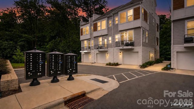 5003 York Park Lane, Charlotte, NC 28217