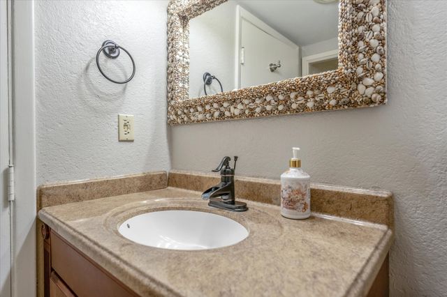 727 Callender Lake Drive D, Murchison, TX 75778