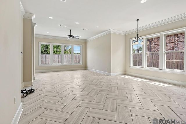 36472 Lake Bend Ave, Prairieville, LA 70769