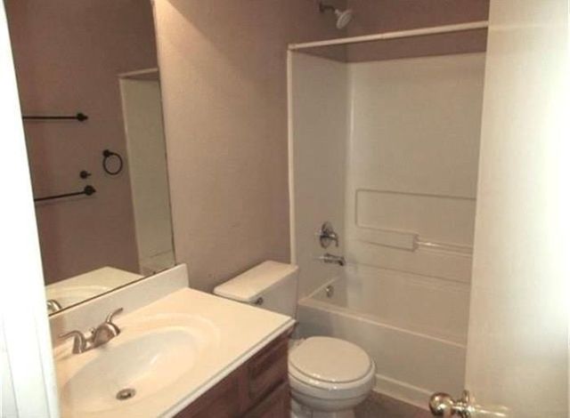 1035 Grassy View Drive, Houston, TX 77073