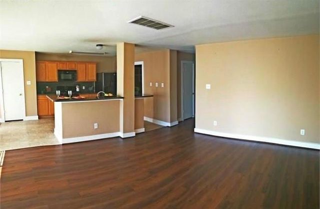 1035 Grassy View Drive, Houston, TX 77073