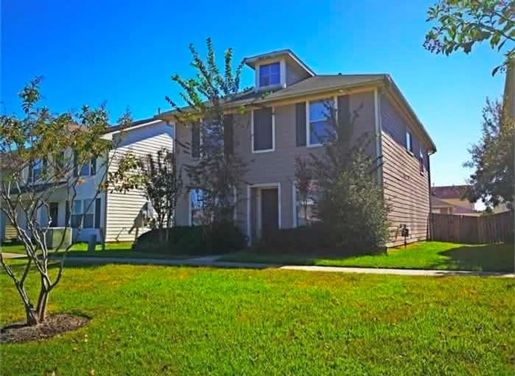 1035 Grassy View Drive, Houston, TX 77073